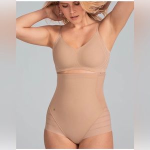 Honeylove Queen Brief in Nude